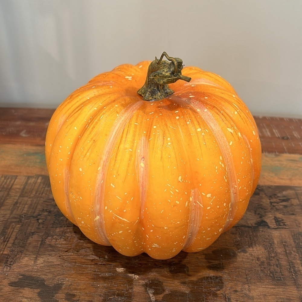 Pumpkin decor - Picture 2 of 7